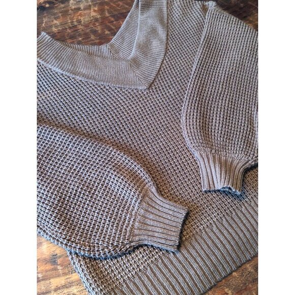 Zenana Brown V Neck Balloon Sleeved Sweater SzS - Picture 1 of 8